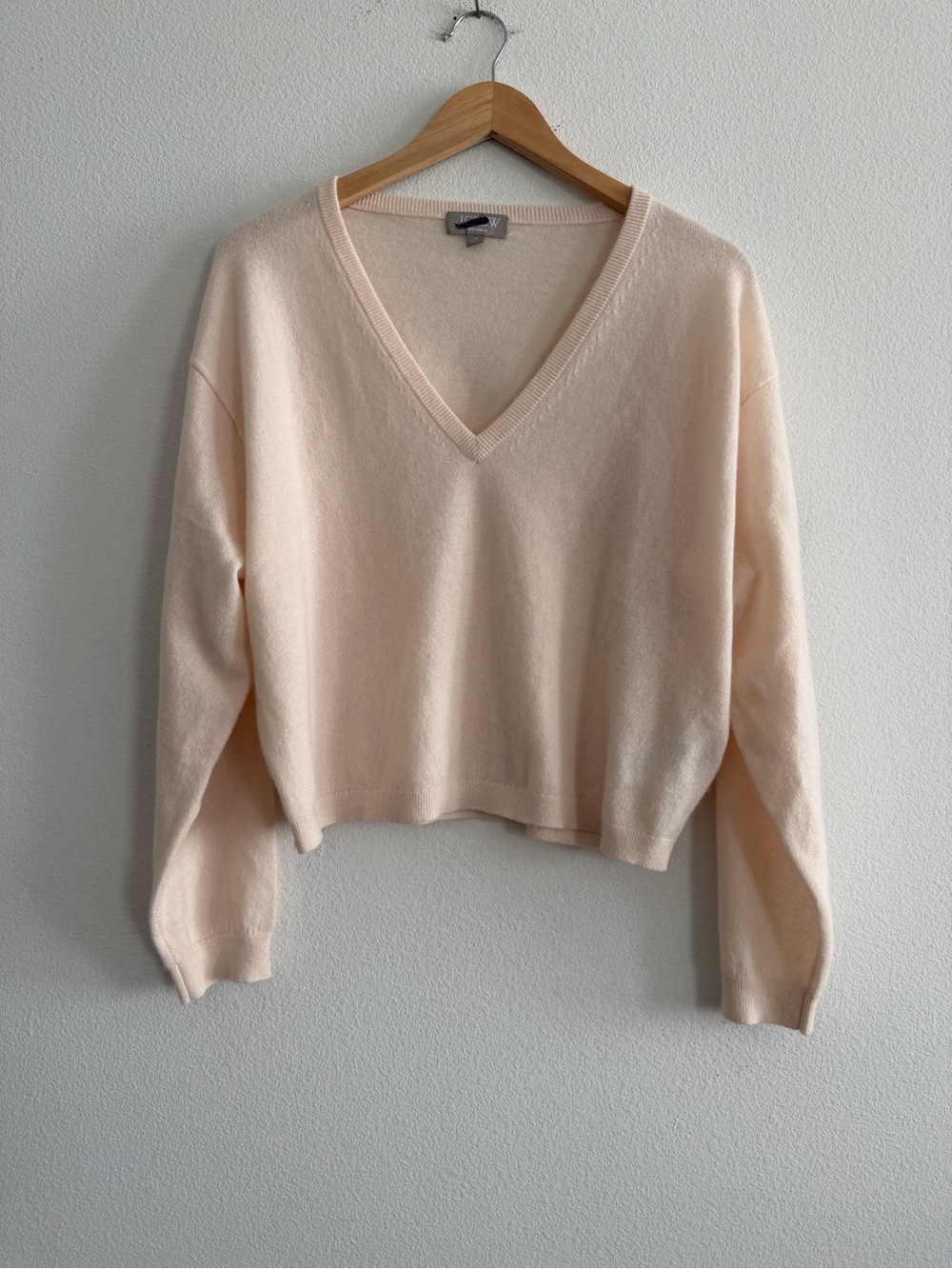 J.Crew Cashmere Relaxed Cropped V-Neck Sweater in Hthr Muslin, Size Medium